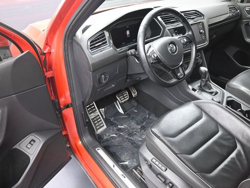 Used 2019 Volkswagen Tiguan SEL Premium R-Line image 12