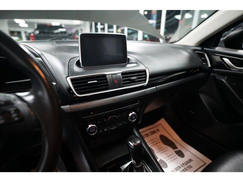 Used 2014 MAZDA MAZDA3 i Grand Touring image 21