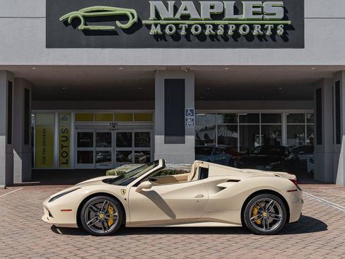 Used 2016 Ferrari 488 Spider RWD image 13