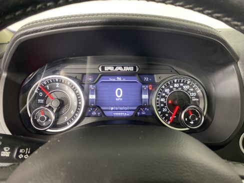 Used 2019 RAM 1500 Laramie AWD/4WD image 21