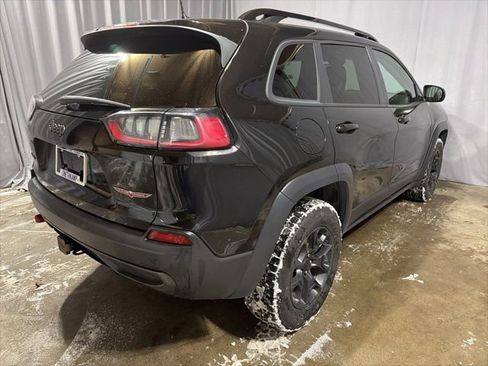 Used 2022 Jeep Cherokee Trailhawk w/ Premium Leather Package AWD/4WD image 5