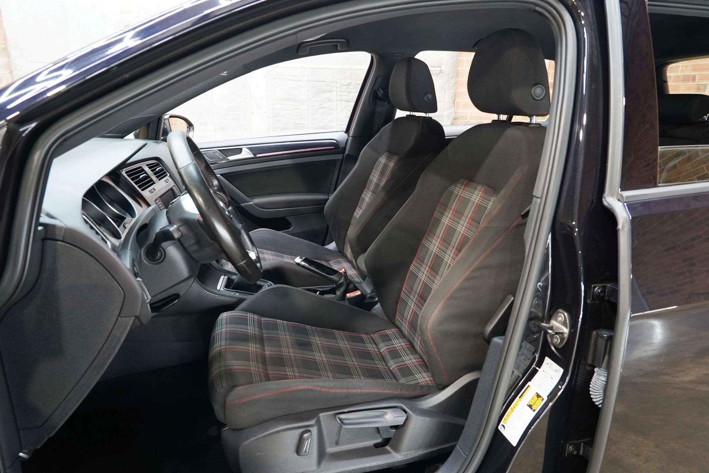 Used 2017 Volkswagen GTI S FWD image 38