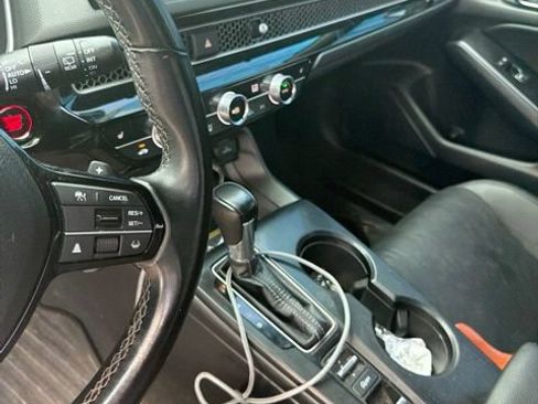 Used 2022 Honda Civic Sport Touring image 11