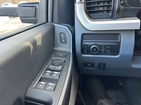 New 2026 Ford F550 4x4 Supercab Super Duty w/ XLT Value Package image 51