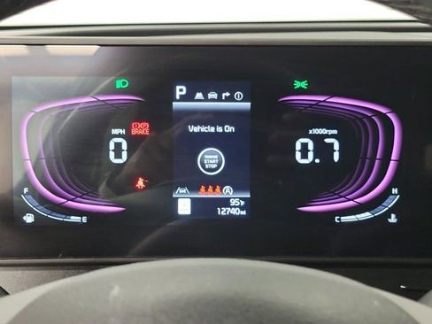 Used 2024 Kia Sportage EX FWD image 25