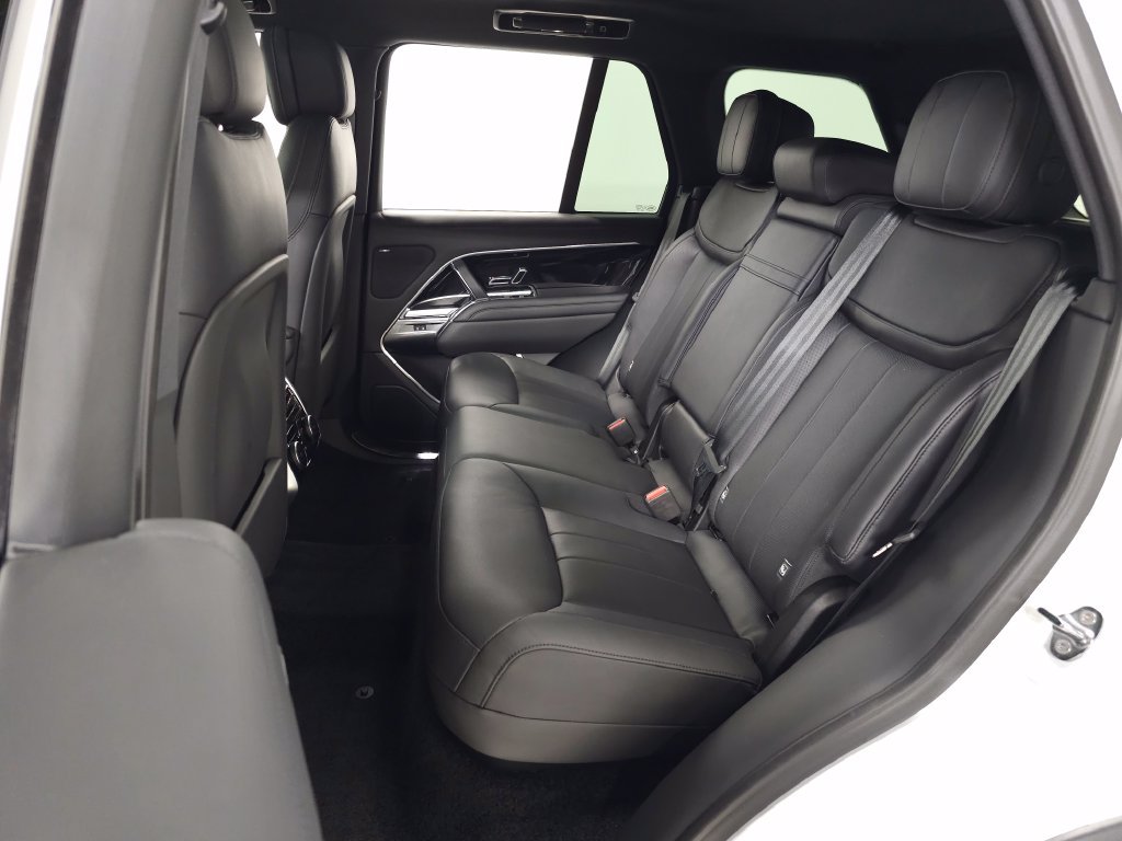 Certified 2024 Land Rover Range Rover SE AWD/4WD image 39