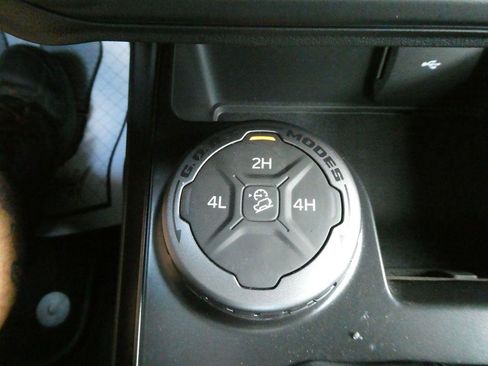 New 2026 Ford Bronco 2-Door AWD/4WD image 16