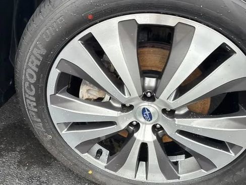 Used 2022 Subaru Ascent Limited AWD/4WD image 18