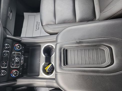 Used 2024 Chevrolet Suburban LT AWD/4WD image 31