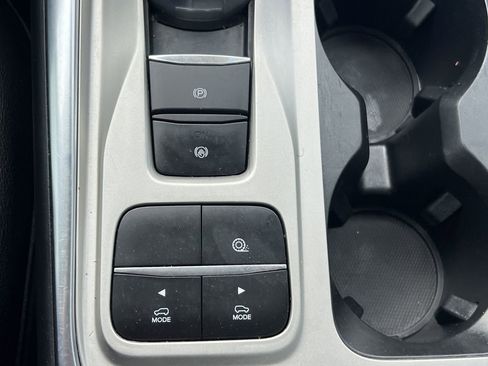 Used 2022 Ford Explorer Limited w/ Equipment Group 301A image 8