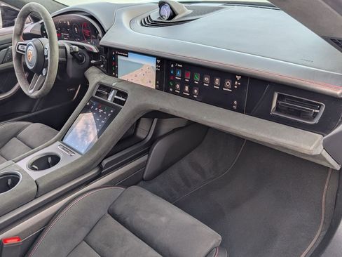 Certified 2022 Porsche Taycan GTS image 13