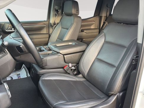 Used 2025 GMC Sierra 1500 SLT image 17