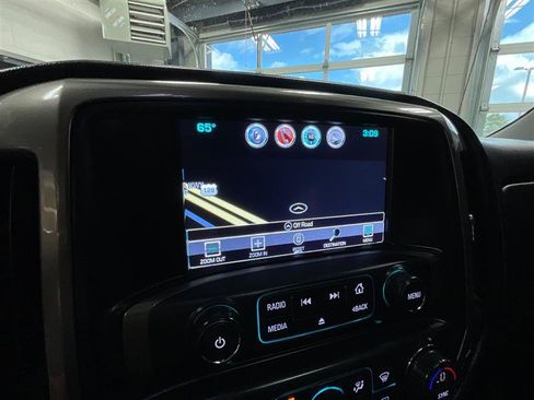 Used 2017 Chevrolet Silverado 1500 High Country AWD/4WD image 19