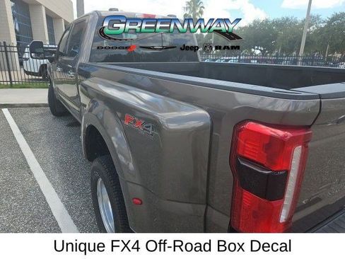 Used 2023 Ford F350 Lariat w/ Lariat Ultimate Package AWD/4WD image 7