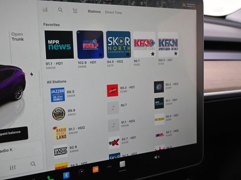 Used 2022 Tesla Model Y Long Range image 28