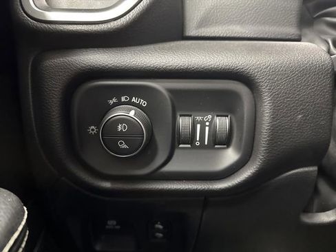 Used 2023 RAM 1500 Laramie image 25