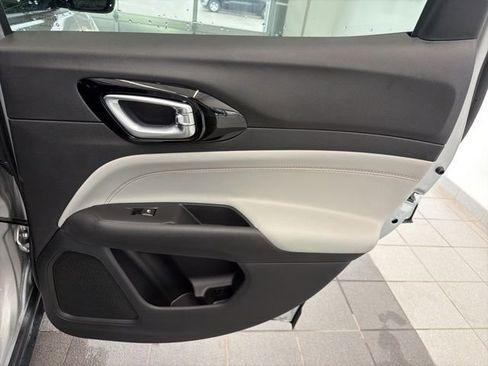 New 2026 Jeep Compass Limited AWD/4WD image 11