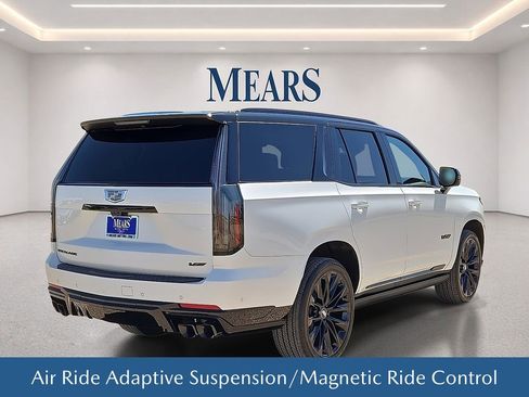 Used 2025 Cadillac Escalade V w/ LPO, ONYX Package AWD/4WD image 6