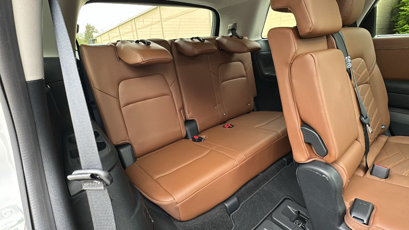 Certified 2024 Nissan Pathfinder Platinum w/ Cargo Package AWD/4WD image 25