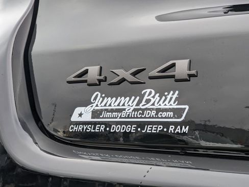 New 2026 Jeep Compass Latitude image 20