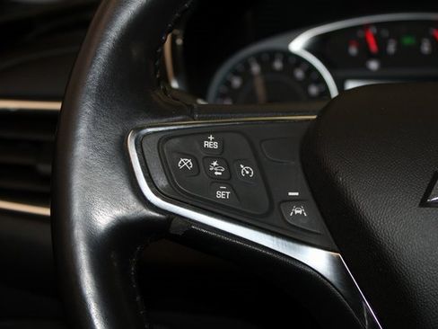 Used 2020 Chevrolet Equinox LT image 25