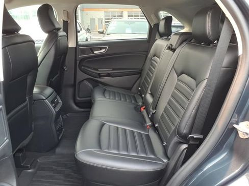 Certified 2023 Ford Edge SEL w/ Convenience Package AWD/4WD image 9