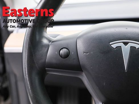 Used 2018 Tesla Model 3 Long Range image 15