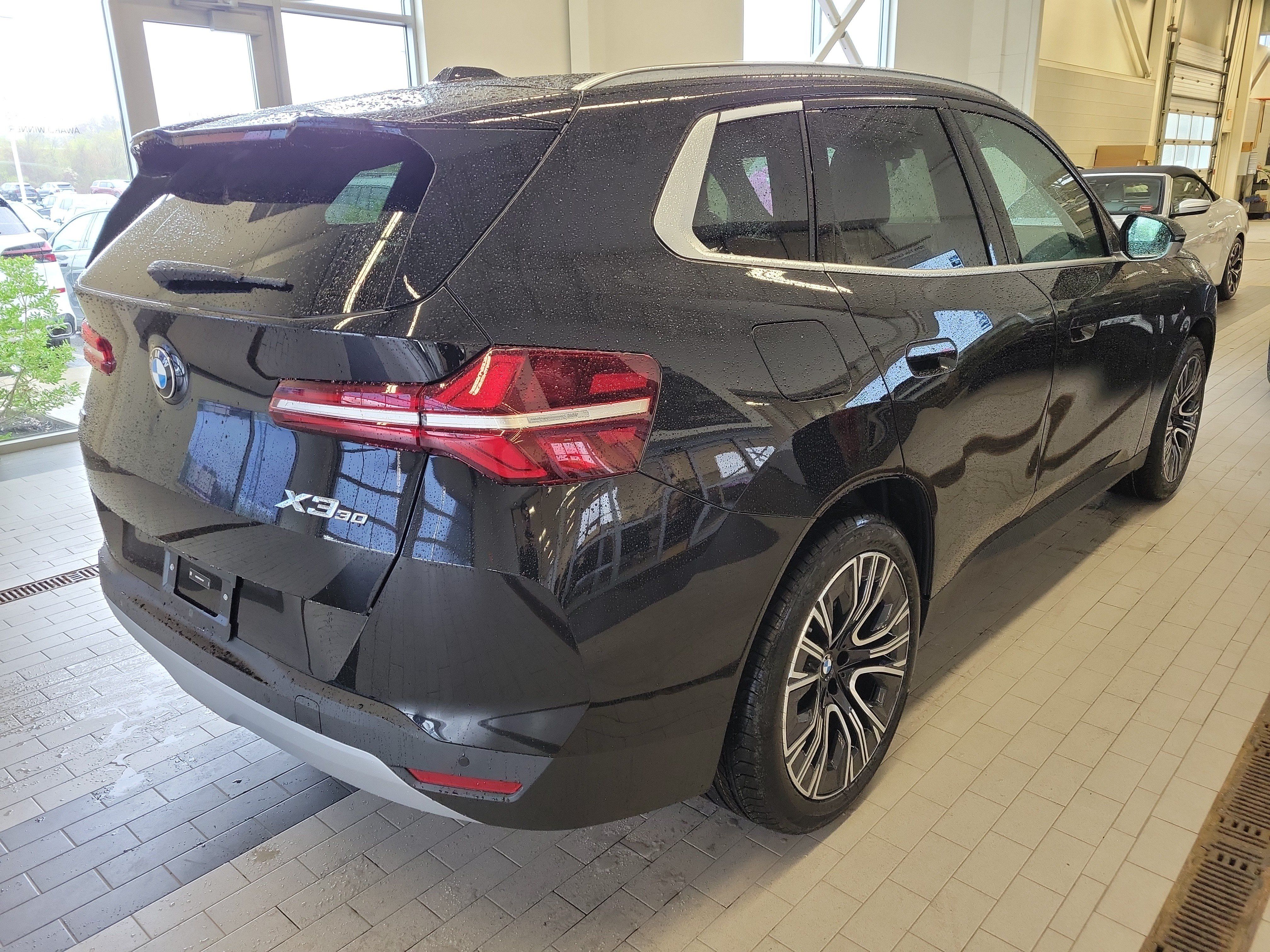 Used 2026 BMW X3 xDrive30i w/ Premium Package AWD/4WD image 5