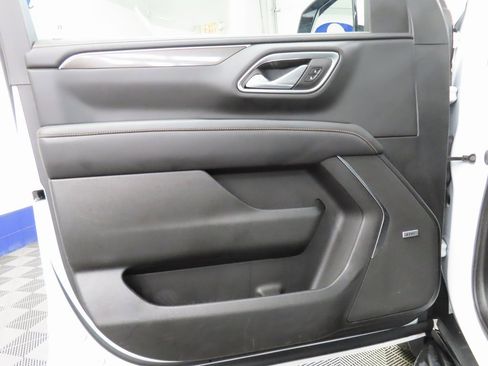 Used 2024 GMC Yukon AT4 image 59