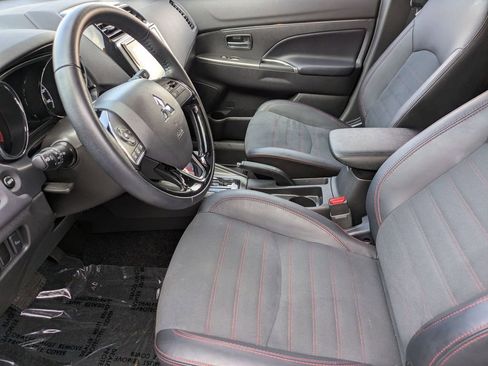 Used 2025 Mitsubishi Outlander Sport SE AWD/4WD image 21