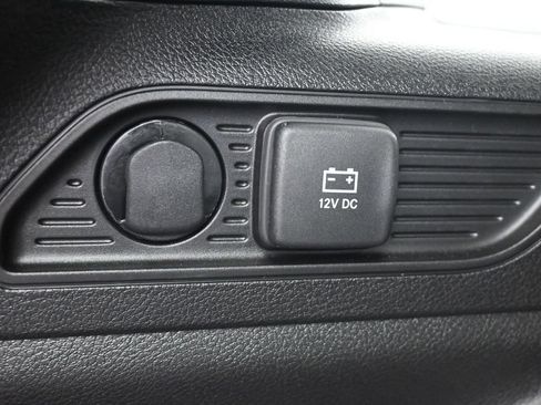 Used 2025 Jeep Grand Cherokee Limited w/ Black Appearance Package RWD image 24