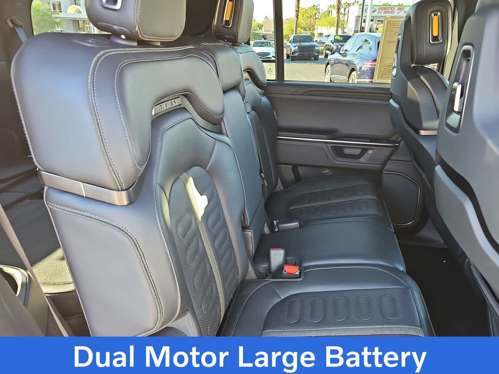 Used 2025 Rivian R1S Adventure Dual AWD/4WD image 17