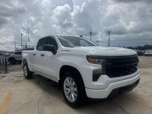 Used 2026 Chevrolet Silverado 1500 Custom RWD image 5
