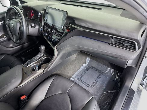 Used 2022 Toyota Camry XSE image 30