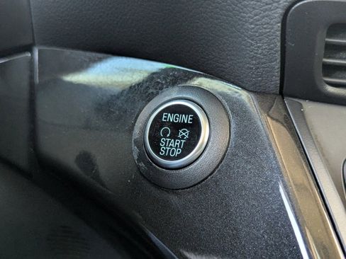 Used 2017 Ford C-MAX Energi Titanium w/ Equipment Group 501A image 15