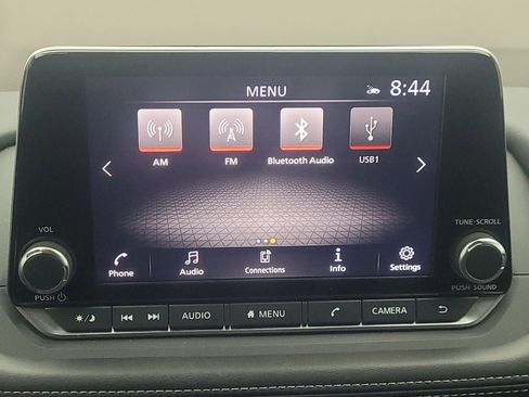 Used 2021 Nissan Rogue SV w/ Premium Package image 25