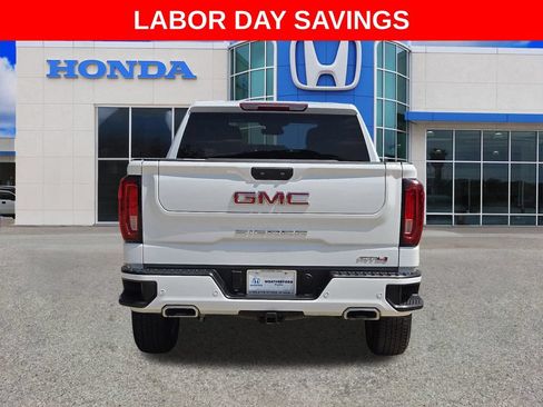 Used 2025 GMC Sierra 1500 AT4 AWD/4WD image 4