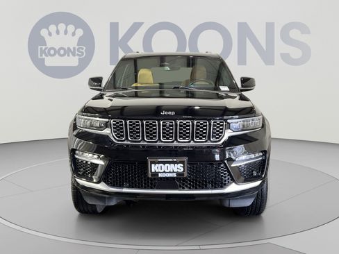 Used 2022 Jeep Grand Cherokee Summit AWD/4WD image 11
