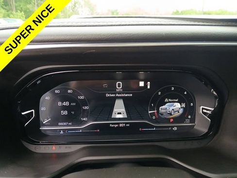 Used 2023 GMC Yukon Denali AWD/4WD image 27