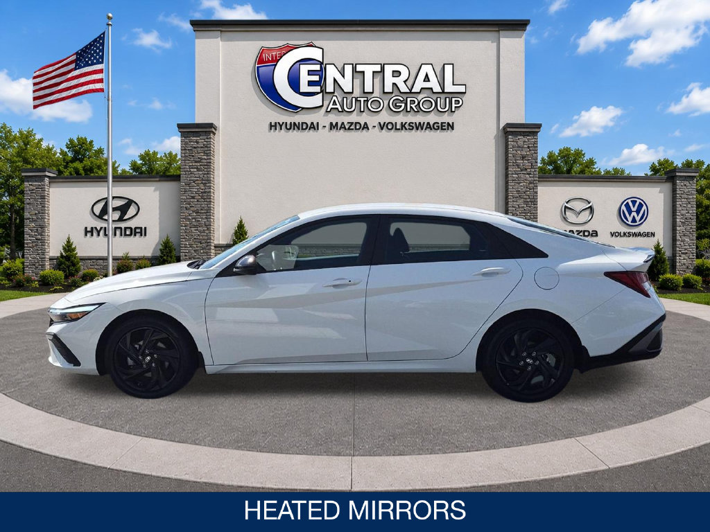 Certified 2026 Hyundai Elantra SEL FWD image 5