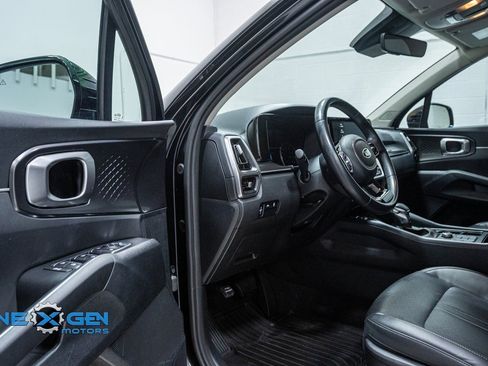 Used 2021 Kia Sorento S image 10