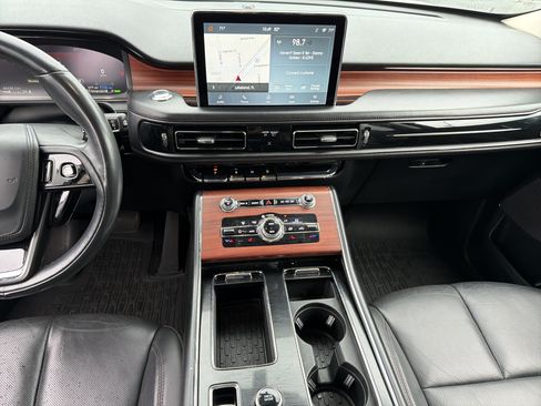 Certified 2021 Lincoln Aviator Grand Touring AWD/4WD image 19