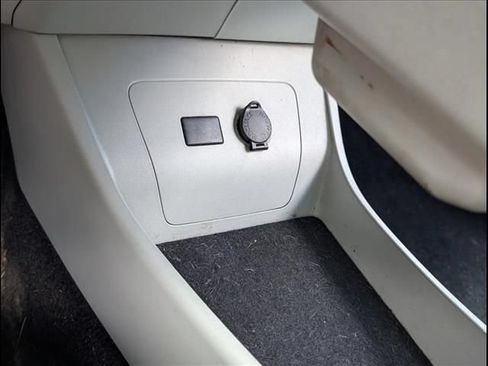 Used 2012 Toyota Prius Two FWD image 16