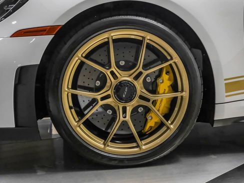 Used 2026 Porsche 911 GT3 w/ Weissach Package RWD image 47