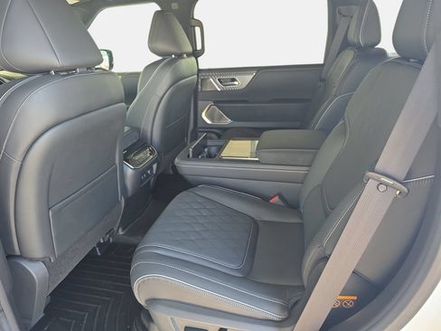 Certified 2026 INFINITI QX80 Autograph w/ Premium Cargo Package AWD/4WD image 14