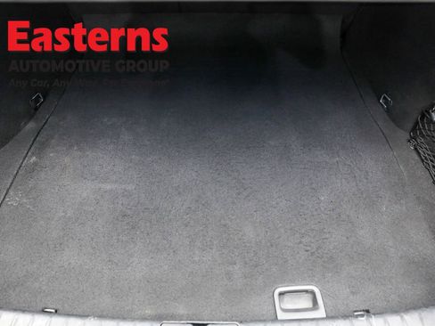 Used 2022 Genesis G70 3.3T image 9