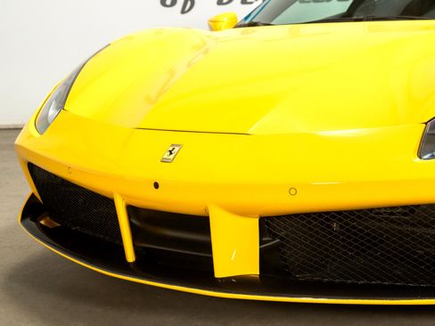 Used 2016 Ferrari 488 GTB image 23