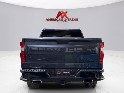Used 2021 Chevrolet Silverado 1500 Custom Trail Boss w/ LPO, Dark Essentials Package AWD/4WD image 7