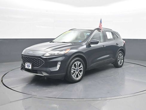 Certified 2022 Ford Escape SEL w/ Technology Package AWD/4WD image 4