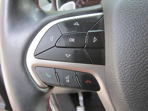 Used 2020 Jeep Grand Cherokee Trailhawk w/ Trailhawk Luxury Group image 17